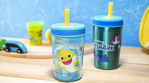 Miniatura 10 de Zak Designs Baby Shark Kelso - Juego de vasos con tapa de rosca a prueba de fugas con pajilla, paquete para niños, incluye vasos de plástico y acero