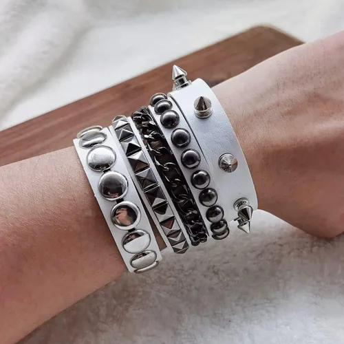 Miniatura 5 de TURTLEDOVE Pulsera de cuero punk – Pulsera de cuero gótica con tachuelas de metal – Accesorios punk rock de los años 80 para hombres y mujeres
