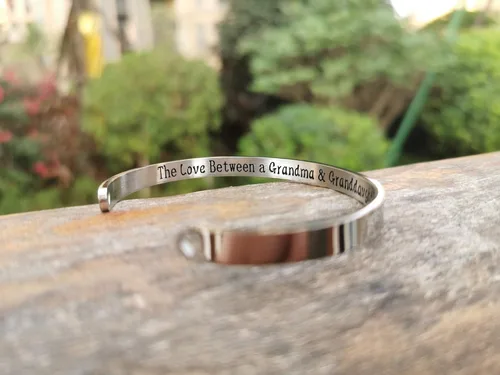 Miniatura 14 de Pulseras inspiradoras para abuela, mamá, hija, sobrina, tía, grabado, mensaje oculto, pulsera de acero inoxidable, corona de cumpleaños, joyería