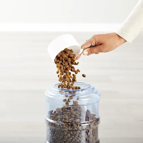 Miniatura 4 de Amazon Basics Comedero para mascotas con alimentación por gravedad para perros y gatos, pequeño, capacidad de 6 libras, gris