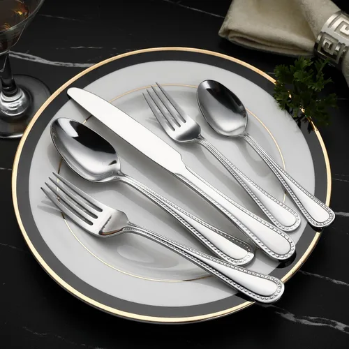 Miniatura 6 de Amazon Basics - Juego de cubiertos de acero inoxidable, cubiertos de plata aptos para lavavajillas, servicio para 4, juego de 20 piezas de tenedores
