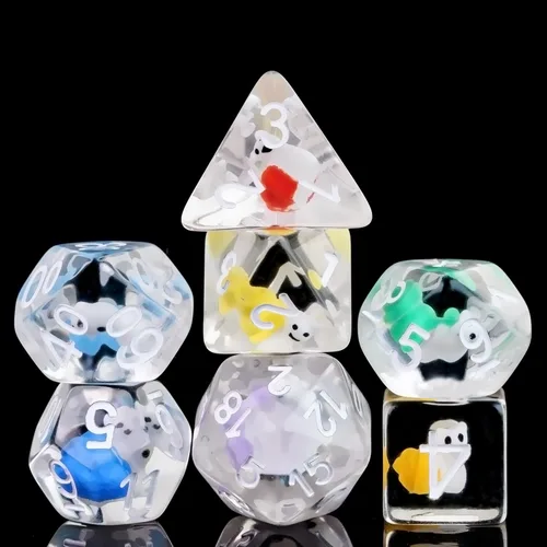 Miniatura 25 de Cusdie Dados DND de 7 troqueles, juego de dados poliédricos rellenos de animales, para juegos de rol, dados D&D (perro gris)