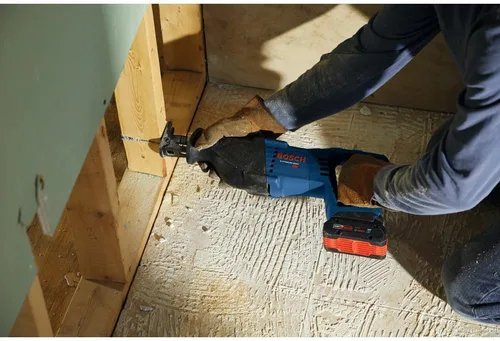 Miniatura 9 de BOSCH CRS180-B15 Kit de sierra recíproca con mango en D de 18 V, 1-1/8 pulgadas, con (1) batería de alimentación avanzada CORE18V 4 Ah