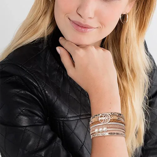Miniatura 3 de Wovanoo Pulseras de cuero de leopardo para mujer, pulsera multicapa con hebilla magnética, regalo para cumpleaños, día de la madre, día de San