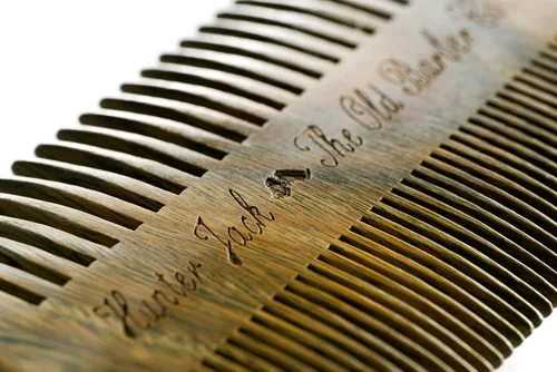 Miniatura 8 de Peine de madera de sándalo para barba para hombres, peine de madera natural con dientes dobles finos y gruesos, peine para bigote antiestático, sin