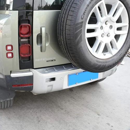 Miniatura 4 de Adhesivos de acero inoxidable para Land Rover Defender 90 110 2020-2022 para placa de parachoques trasero de automóvil (plateado)