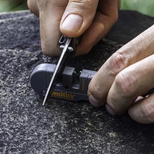 Miniatura 6 de Smith's PP1 Pocket Pal Afilador de Cuchillos Preestablecido de Carburo y Piedra Cerámica Afiladores Varilla Plegable con Revestimiento de Diamante