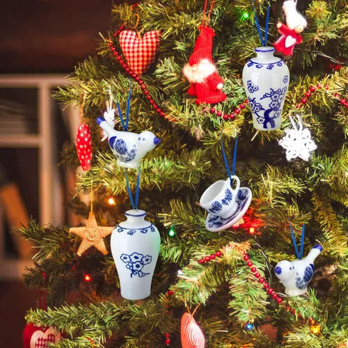 Miniatura 7 de Funtery Adornos de porcelana azul y blanca de 9 piezas, colgantes colgantes de calabaza de otoño de Chinoiserie, adornos de cerámica para árbol