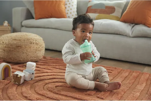 Miniatura 7 de NUK Mickey Mouse - Vaso grande para aprendizaje de 10 onzas, paquete de 2 unidades, sin BPA, a prueba de derrames