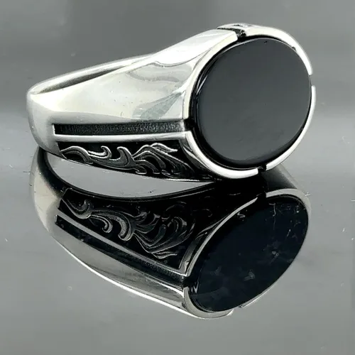 Miniatura 4 de Minimal Black Onyx Signet Ring, Wedding Ring For Men, Oval Onyx Ring, Minimalist Signet Ring, 925k Sterling Silver Ring, Gift For Him