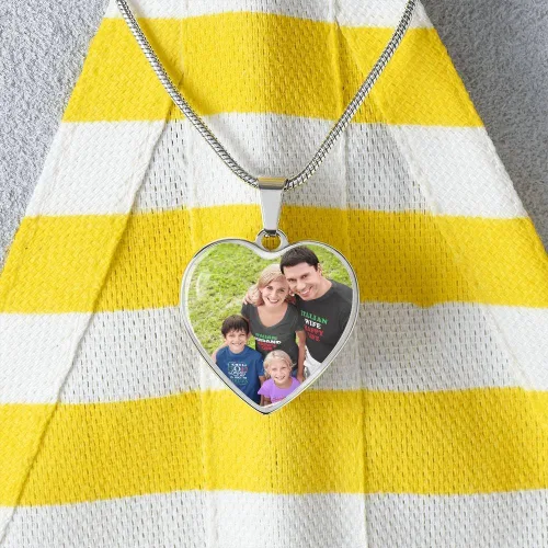 Miniatura 9 de Collar de corazón de plata con foto personalizada pon tu imagen favorita en esta joyería con tu mensaje personalizado grabado como un regalo