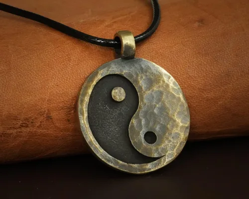 Miniatura 58 de Collar Yin Yang para hombre, joyería colgante de alta calidad de aspecto antiguo, regalos de Yin Yang, joyería vikinga para hombres