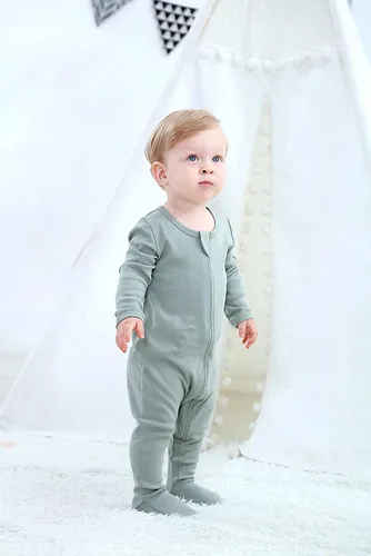 Miniatura 2 de O2 Baby - Pijama tipo mameluco para niñas y niños bebé, de algodón orgánico con cierre de cremallera frontal y pies
