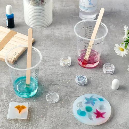 Miniatura 6 de Paquete de 100 vasos medidores de plástico, vasos desechables de 10 onzas con 100 varillas de mezcla de madera, se pueden utilizar para resina