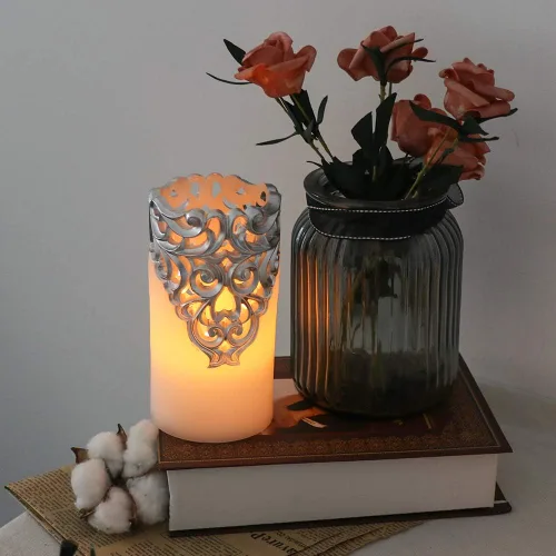 Miniatura 6 de Eldnacele Velas de Navidad Plateadas sin Llama con Temporizador de 5H, Velas de Pilar de Cera Real Parpadeantes que Funcionan con Batería
