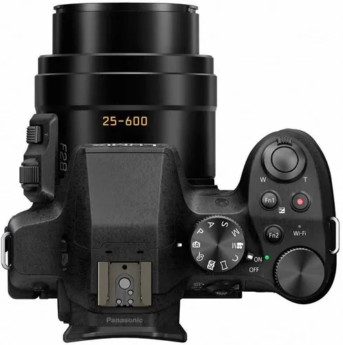 Miniatura 8 de Cámara digital de zoom largo Panasonic LUMIX FZ300 con características de 12.1 megapíxeles, sensor de 1/2.3 pulgadas, video 4K, WiFi, cuerpo