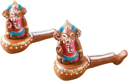 Miniatura 9 de Desi Favors Ídolo de Ganesha chapado en latón, mini figura de Lord Ganesha hindú de oro natural para tablero de instrumentos del automóvil