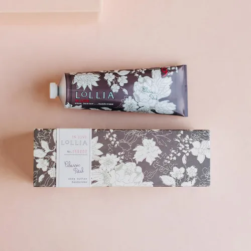 Miniatura 2 de LOLLIA En Amor Crema de Manos, 4 oz. – Pétalo Clásico – Crema de Manos Perfumada para Mujeres, Loción Hidratante para Manos Secas, Mantequilla