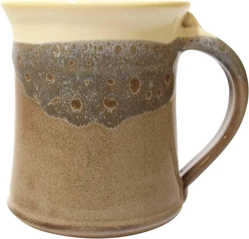 Clay in Motion - Taza mediana hecha a mano (Desert Sand)