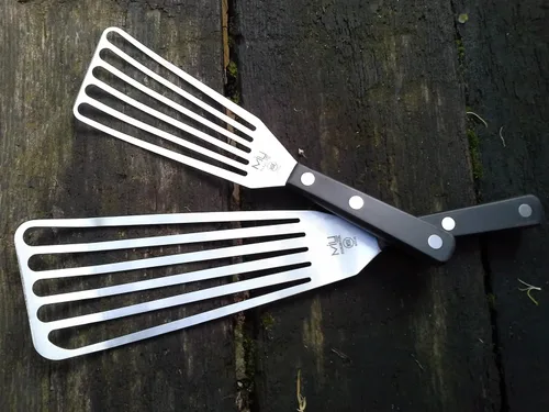 Miniatura 7 de WALLFARM Espátula de pescado de metal, resistente al calor, espátula ranurada de acero inoxidable para voltear sándwiches de queso, freír, girador