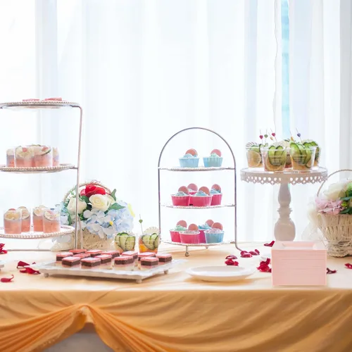 Miniatura 6 de Paquete de 100 platos cuadrados de plástico de postre rosa, platos desechables de 6.5 pulgadas, platos resistentes para fiestas, bodas, Navidad