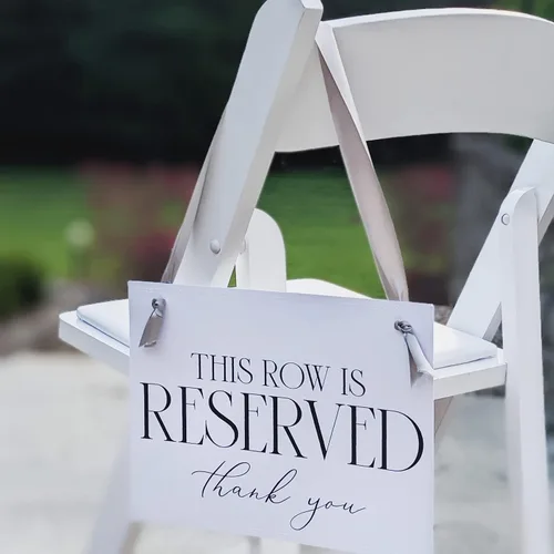 Miniatura 9 de Letreros de Fila Reservada para Ceremonia de Boda o Evento – Juego de 2 Banderines Colgantes de Papel en Cartulina – Esta Fila Está Reservada