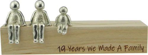 Miniatura 2 de Idea del 19º aniversario – 19 años hicimos un adorno de metal familiar – Elige tu combinación familiar (1 niño)