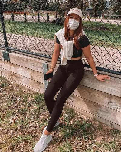 Miniatura 30 de NexiEpoch - Paquete de 4 leggings suaves para mujer, con bolsillos, control de abdomen y cintura alta, pantalones capri para yoga y ejercicio