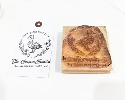 Miniatura 6 de Sellos personalizados de cartón de huevos frescos de granja, huevos de pato, recogidos diariamente, sello de goma de madera (3 x 3 pulgadas)