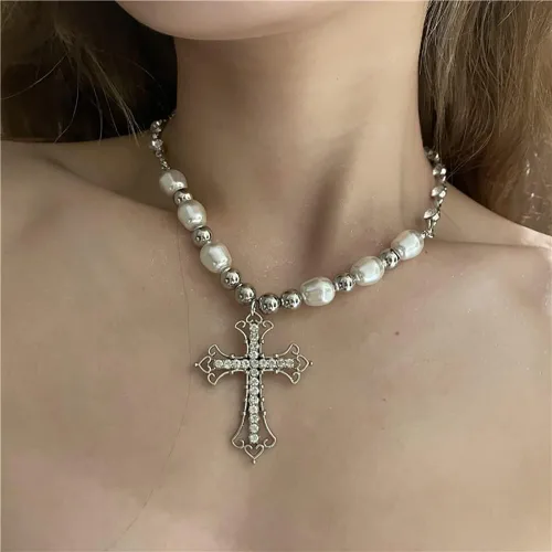 Miniatura 4 de Collar largo con colgante de cruz de diamantes de imitación celta vintage con cuentas de perlas de plata para mujer, Metal