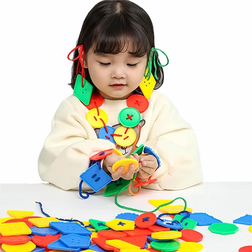 Miniatura 2 de 70 piezas Montessori - Juguete de hilo con cordones – Cuentas grandes con forma geométrica para manualidades infantiles, actividades preescolares