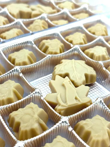 Miniatura 4 de Nova Maple Candy - Caramelo de hoja de azúcar con jarabe de arce puro (8 onzas)