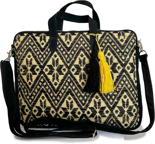 Funda para portátil de 13" "Martha", fabricada por Jühue Artesanal, Funda negra para portátil, funda para portátil hecha a mano hecha en México,