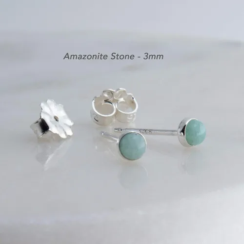 Miniatura 53 de Aretes pequeños de plata de ley para cartílago, tragus, hélix, múltiples piercings hipoalergénicos, piedra natal para mujer, juego de bisel