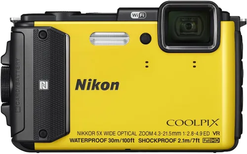 Cámara COOLPIX AW130, de la marca Nikon Amarillo
