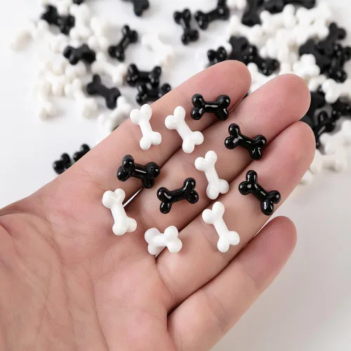 Miniatura 3 de 100 piezas de mini huesos de esqueleto de Halloween de resina negro y blanco mini huesos falsos de Halloween, decoración de mesa para manualidades