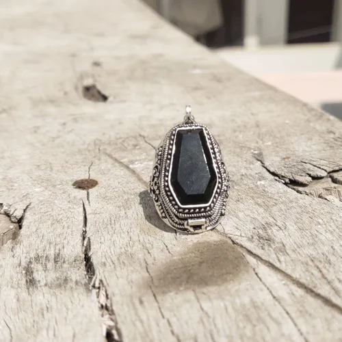 Miniatura 4 de Black Onyx Box Ring, Coffin Box Ring, Unique Jewelry, Boho Style, Poison box Ring, Handmade Poison Ring, Openable Poison Ring, Poison ring, Silver