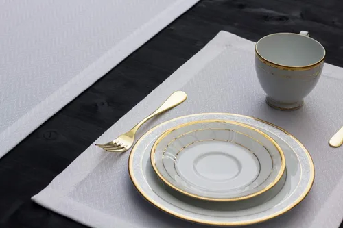Miniatura 9 de Camino de mesa blanco de 48 pulgadas, bufanda de aparador impermeable, camino de mesa de café para exteriores, elegantes caminos de mesa de comedor