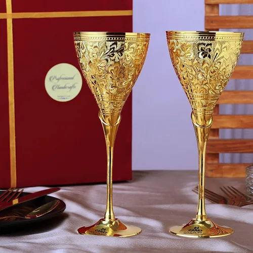 Miniatura 7 de Copas de champán de boda chapadas en oro de 24 quilates para la novia y el novio, copa de latón para comunión, cáliz de metal, regalo para parejas