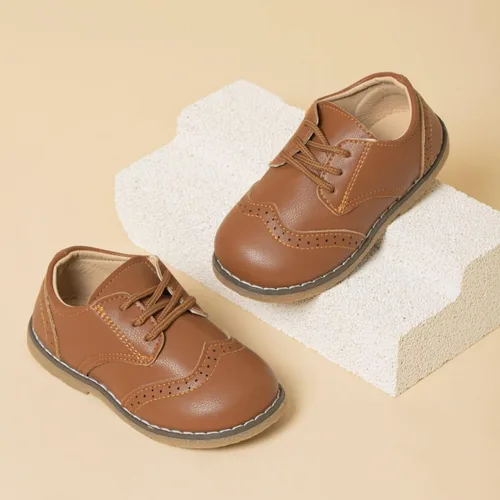 Miniatura 12 de KIDSUN Zapatos de vestir para niño y niña, cómodos zapatos Oxford con cordones para uniforme escolar, mocasines planos (bebé/niño pequeño) E-negro