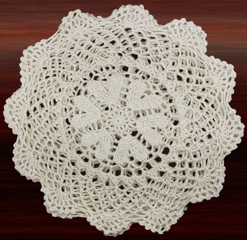 Creative Linens Juego de 6 piezas redondas de encaje de ganchillo de algodón hechas a mano de 10 pulgadas con corazones beige, juego de 6 piezas