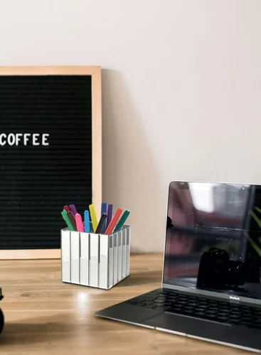 Miniatura 4 de Serene Spaces Living Jarrón grande con tira de espejo Gatsby – Jarrón de vidrio inspirado en el Art Deco con acabado de espejo, mide 5.75 pulgadas