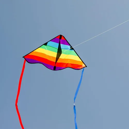 Miniatura 2 de In the Breeze Cometa Delta Rainbow Stripe, 30 pulgadas