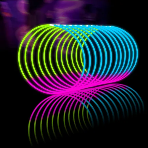 Miniatura 6 de Glow Fever Glow Sticks - Collares brillantes a granel de 100 unidades de 22 pulgadas con conectores, palos de luz de neón para fiestas, festivales