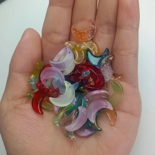 Miniatura 7 de LUBINGSHINE 100 colgantes de luna de cristal coloridos, dijes de lunas colgantes para hacer joyas y accesorios de manualidades (luna), Vidrio, No es