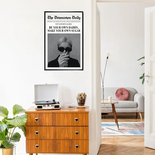 Miniatura 6 de Arte de pared retro de feminismo en blanco y negro, arte de pared de periódico con texto en inglés "Be Your Own Daddy", carteles de lienzo