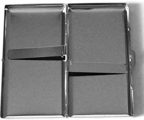 Miniatura 3 de Paquete de estuches de cigarrillos grabados para diferentes ocasiones, elegante soporte de metal victoriano para tamaño regular, king y 100