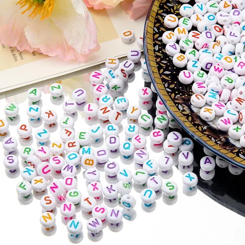 Miniatura 3 de CYEENUT - 200 cuentas de letras de color blanco, cuentas redondas de letras de 0.157 x 0.27 pulgadas, cuentas acrílicas del alfabeto para hacer
