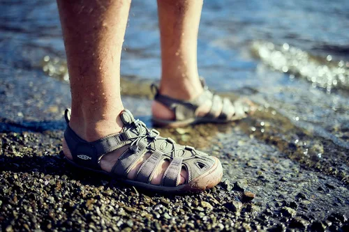 Miniatura 7 de KEEN Men's Clearwater CNX Lightweight Sandals