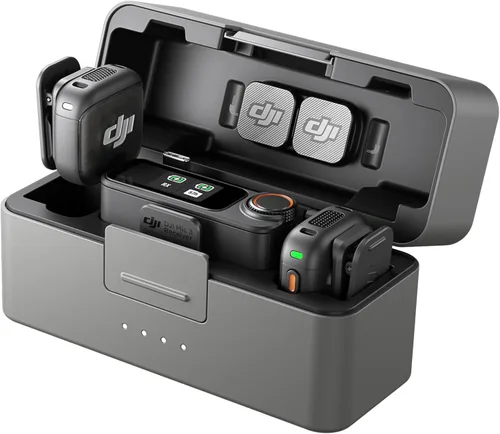 DJI Mic 3 (2 TX + 1 RX + Estuche de Carga), Micrófono Inalámbrico para iPhone/Cámara/Android, Ultraligero, Control de Ganancia Adaptativo para